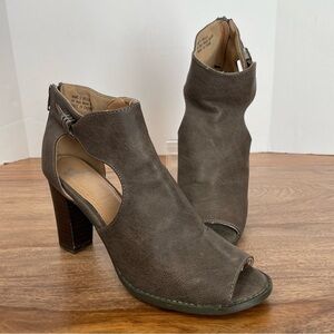 Report Belle Grey Brown Open Toe Mules Block Heels sz 9